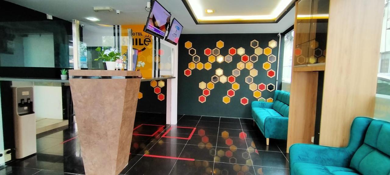 Smile Hotel Petaling Jaya Ss2 ภายนอก รูปภาพ